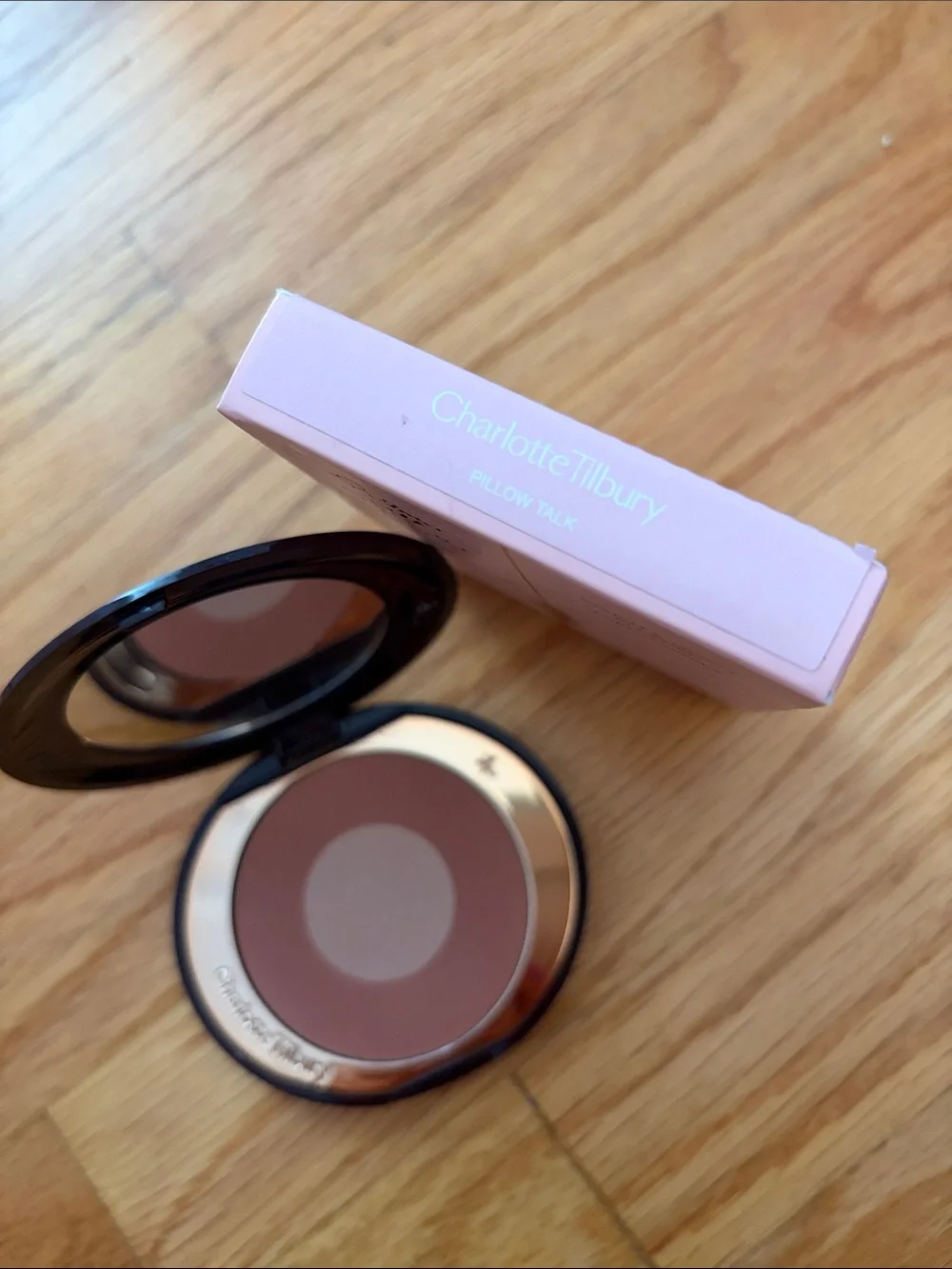 Charlotte Tilbury Cheek to Chic blush in PILLOW TALK brand new